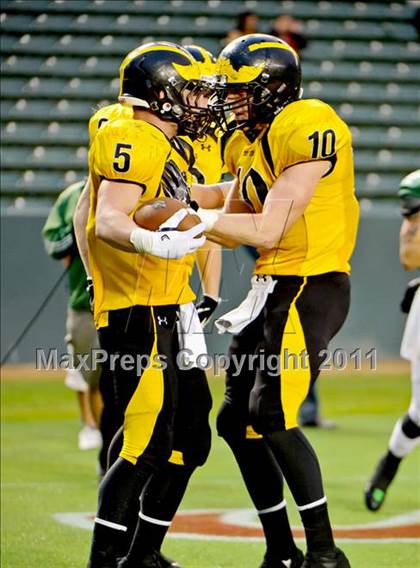 Thumbnail 2 in Del Oro vs. Helix (CIF State D2 Final) photogallery.