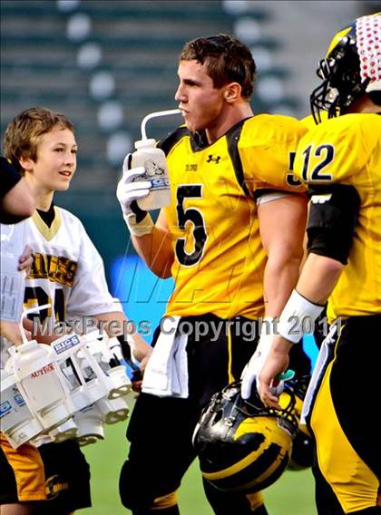 Thumbnail 2 in Del Oro vs. Helix (CIF State D2 Final) photogallery.