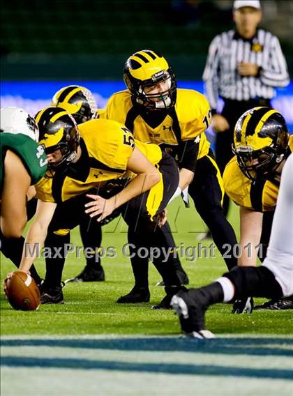 Thumbnail 1 in Del Oro vs. Helix (CIF State D2 Final) photogallery.
