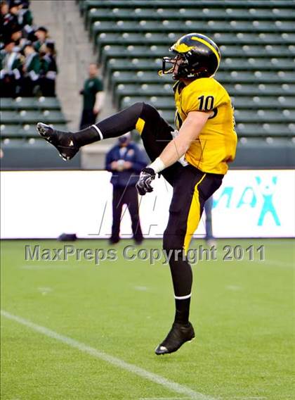 Thumbnail 1 in Del Oro vs. Helix (CIF State D2 Final) photogallery.