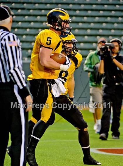 Thumbnail 1 in Del Oro vs. Helix (CIF State D2 Final) photogallery.