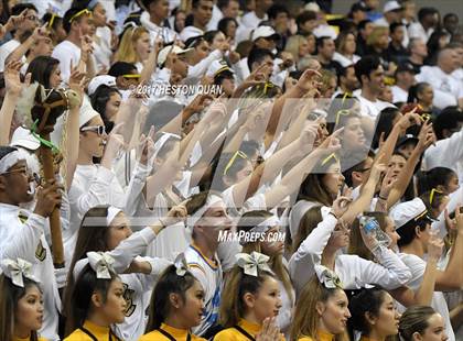 Thumbnail 1 in Mater Dei @ Bishop Montgomery (CIF State Open SoCal Regional Final) photogallery.