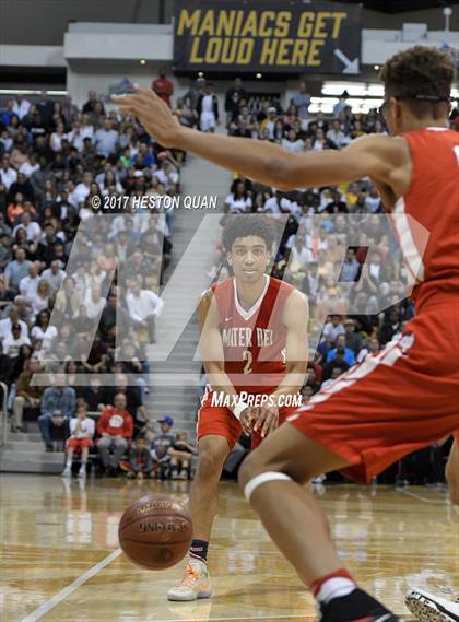 Thumbnail 3 in Mater Dei @ Bishop Montgomery (CIF State Open SoCal Regional Final) photogallery.
