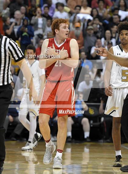 Thumbnail 1 in Mater Dei @ Bishop Montgomery (CIF State Open SoCal Regional Final) photogallery.
