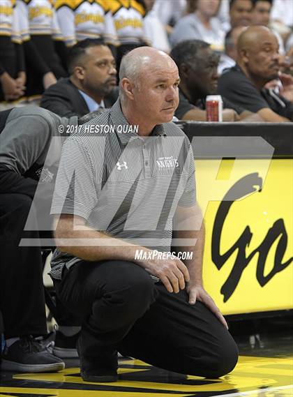 Thumbnail 3 in Mater Dei @ Bishop Montgomery (CIF State Open SoCal Regional Final) photogallery.