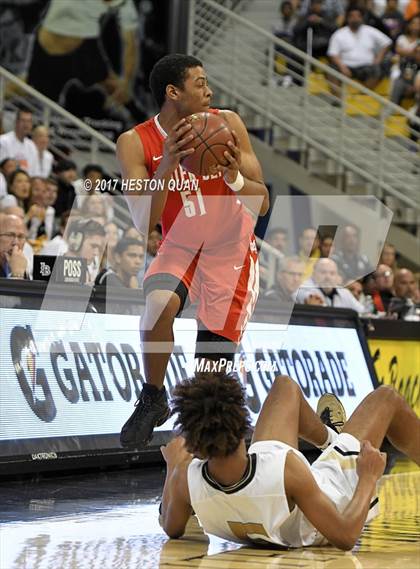 Thumbnail 3 in Mater Dei @ Bishop Montgomery (CIF State Open SoCal Regional Final) photogallery.