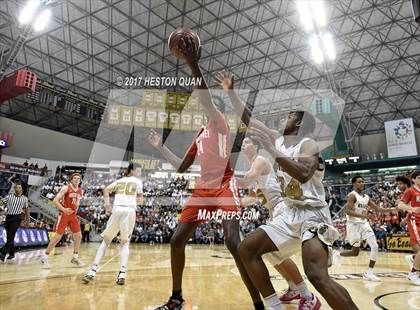 Thumbnail 2 in Mater Dei @ Bishop Montgomery (CIF State Open SoCal Regional Final) photogallery.
