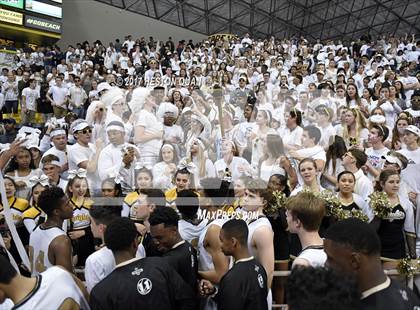 Thumbnail 3 in Mater Dei @ Bishop Montgomery (CIF State Open SoCal Regional Final) photogallery.