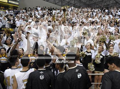 Thumbnail 3 in Mater Dei @ Bishop Montgomery (CIF State Open SoCal Regional Final) photogallery.
