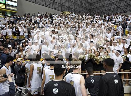 Thumbnail 1 in Mater Dei @ Bishop Montgomery (CIF State Open SoCal Regional Final) photogallery.