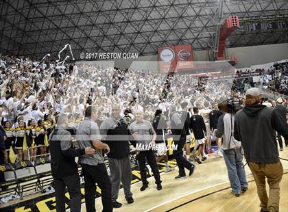 Thumbnail 3 in Mater Dei @ Bishop Montgomery (CIF State Open SoCal Regional Final) photogallery.