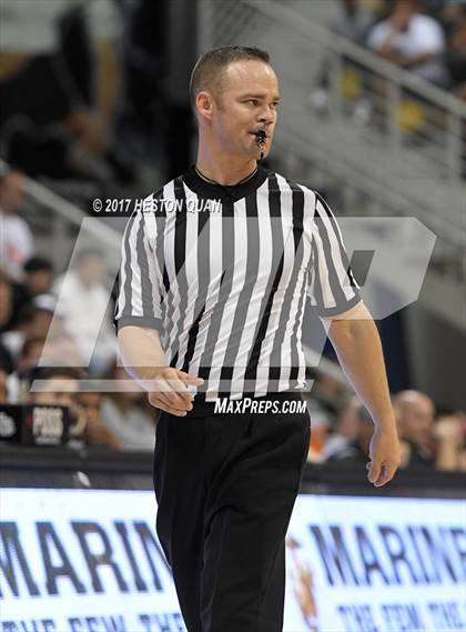 Thumbnail 3 in Mater Dei @ Bishop Montgomery (CIF State Open SoCal Regional Final) photogallery.