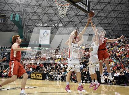 Thumbnail 1 in Mater Dei @ Bishop Montgomery (CIF State Open SoCal Regional Final) photogallery.