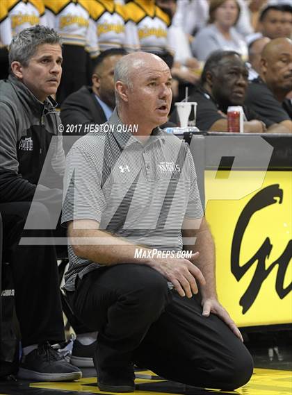 Thumbnail 2 in Mater Dei @ Bishop Montgomery (CIF State Open SoCal Regional Final) photogallery.