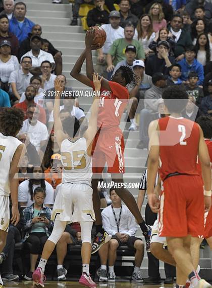 Thumbnail 1 in Mater Dei @ Bishop Montgomery (CIF State Open SoCal Regional Final) photogallery.