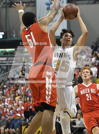 Thumbnail 2 in Mater Dei @ Bishop Montgomery (CIF State Open SoCal Regional Final) photogallery.