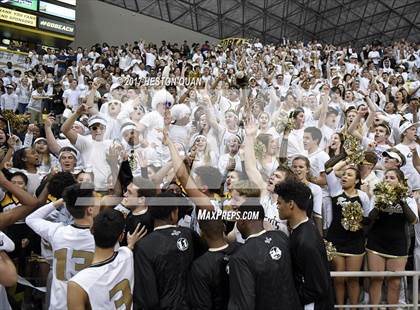 Thumbnail 3 in Mater Dei @ Bishop Montgomery (CIF State Open SoCal Regional Final) photogallery.