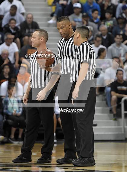 Thumbnail 3 in Mater Dei @ Bishop Montgomery (CIF State Open SoCal Regional Final) photogallery.