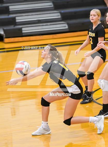 Thumbnail 2 in Chattanooga Central @ Hixson photogallery.