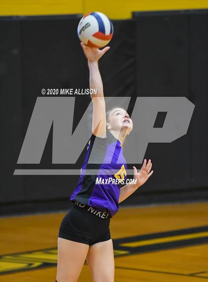 Thumbnail 1 in Chattanooga Central @ Hixson photogallery.