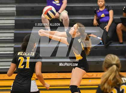Thumbnail 3 in Chattanooga Central @ Hixson photogallery.