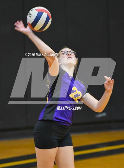 Thumbnail 3 in Chattanooga Central @ Hixson photogallery.