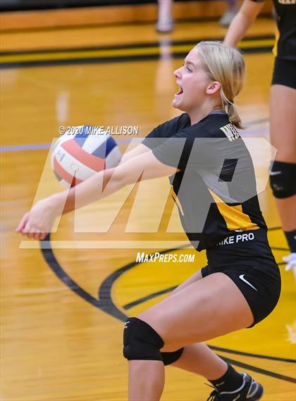 Thumbnail 3 in Chattanooga Central @ Hixson photogallery.