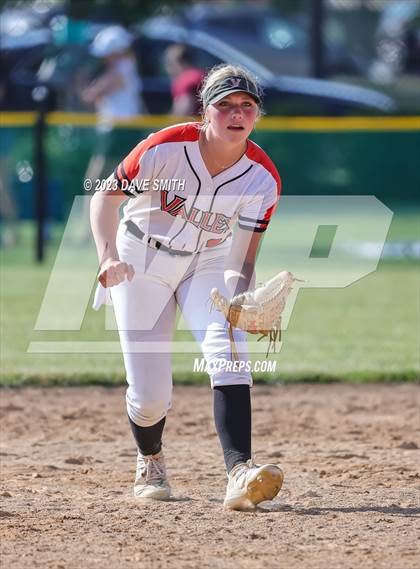 Thumbnail 3 in West Liberty vs Valley (Rick Doran Classic) photogallery.