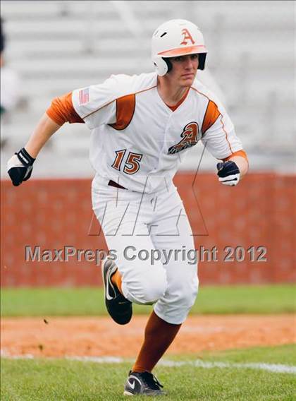 Thumbnail 2 in Montgomery vs Alvin (Yellowjacket Tournament) photogallery.