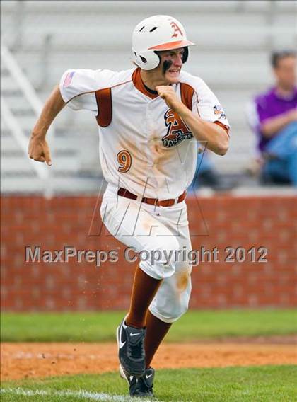 Thumbnail 3 in Montgomery vs Alvin (Yellowjacket Tournament) photogallery.