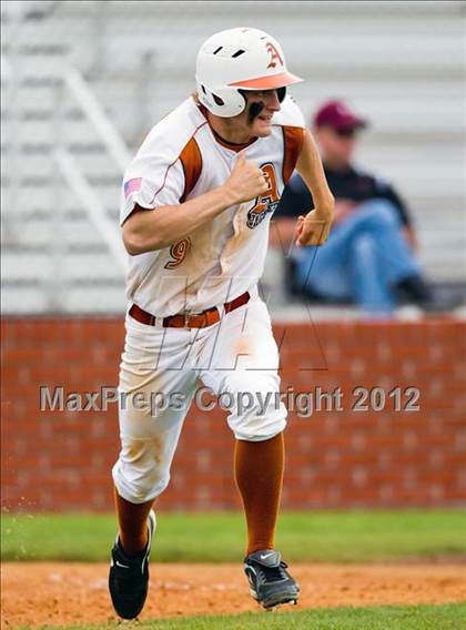 Thumbnail 2 in Montgomery vs Alvin (Yellowjacket Tournament) photogallery.
