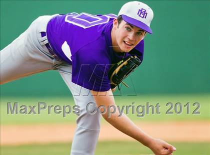 Thumbnail 2 in Montgomery vs Alvin (Yellowjacket Tournament) photogallery.