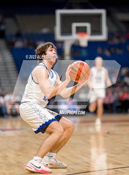 Thumbnail 2 in Lipan vs LaPoynor (UIL 3A Basketball Final) photogallery.