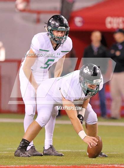 Thumbnail 3 in Skutt Catholic vs. York (NSAA Class B Final)  photogallery.