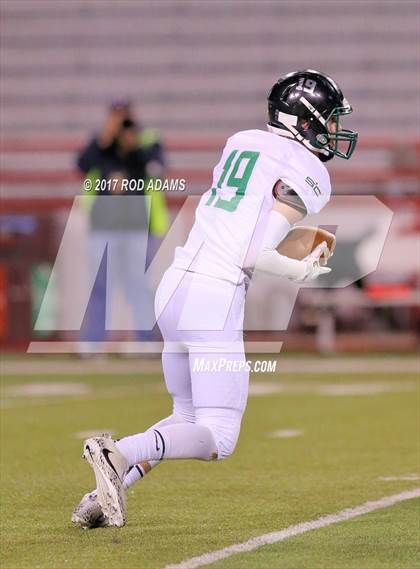 Thumbnail 2 in Skutt Catholic vs. York (NSAA Class B Final)  photogallery.
