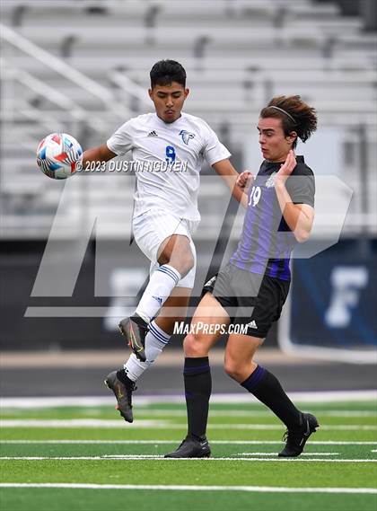 Thumbnail 3 in Royal @ College Station photogallery.