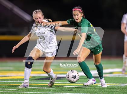 Thumbnail 2 in Ventura @ Moorpark photogallery.