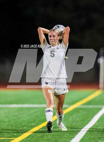 Thumbnail 2 in Ventura @ Moorpark photogallery.