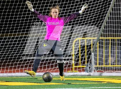 Thumbnail 1 in Ventura @ Moorpark photogallery.