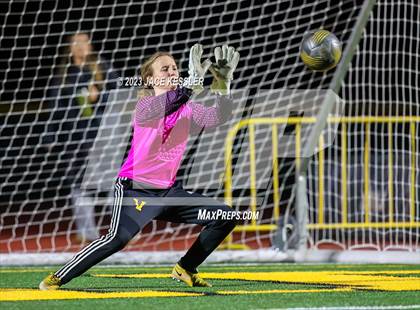 Thumbnail 3 in Ventura @ Moorpark photogallery.