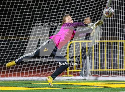 Thumbnail 3 in Ventura @ Moorpark photogallery.
