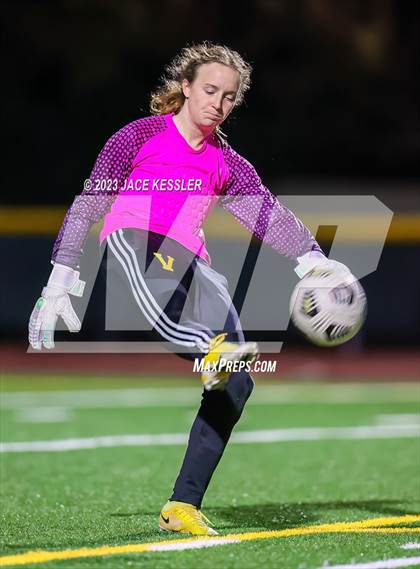 Thumbnail 3 in Ventura @ Moorpark photogallery.