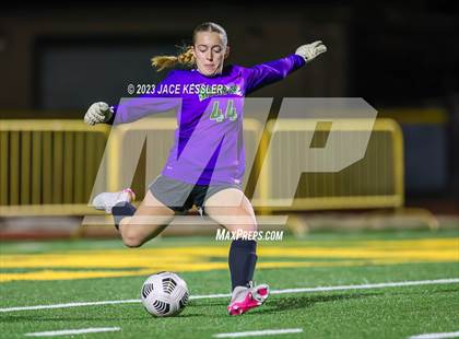 Thumbnail 2 in Ventura @ Moorpark photogallery.