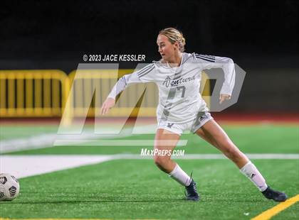 Thumbnail 2 in Ventura @ Moorpark photogallery.