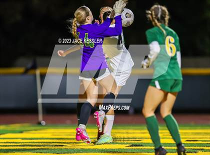 Thumbnail 1 in Ventura @ Moorpark photogallery.
