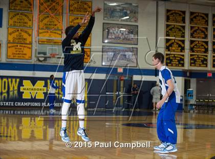 Thumbnail 3 in Shadow Mountain vs Sunrise Mountain (AIA Round 2 Playoff) photogallery.