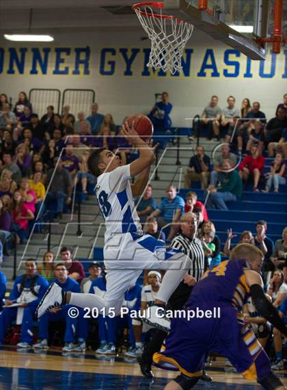 Thumbnail 2 in Shadow Mountain vs Sunrise Mountain (AIA Round 2 Playoff) photogallery.