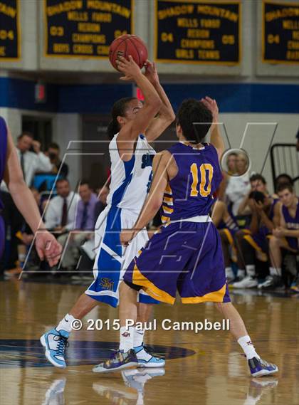 Thumbnail 1 in Shadow Mountain vs Sunrise Mountain (AIA Round 2 Playoff) photogallery.