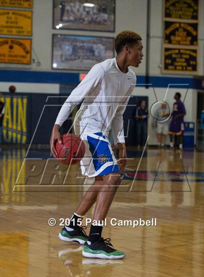 Thumbnail 1 in Shadow Mountain vs Sunrise Mountain (AIA Round 2 Playoff) photogallery.