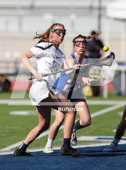 Thumbnail 2 in Folsom @ Vista del Lago photogallery.